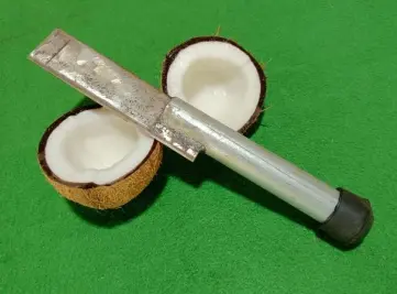 COCONUT CUTTER 